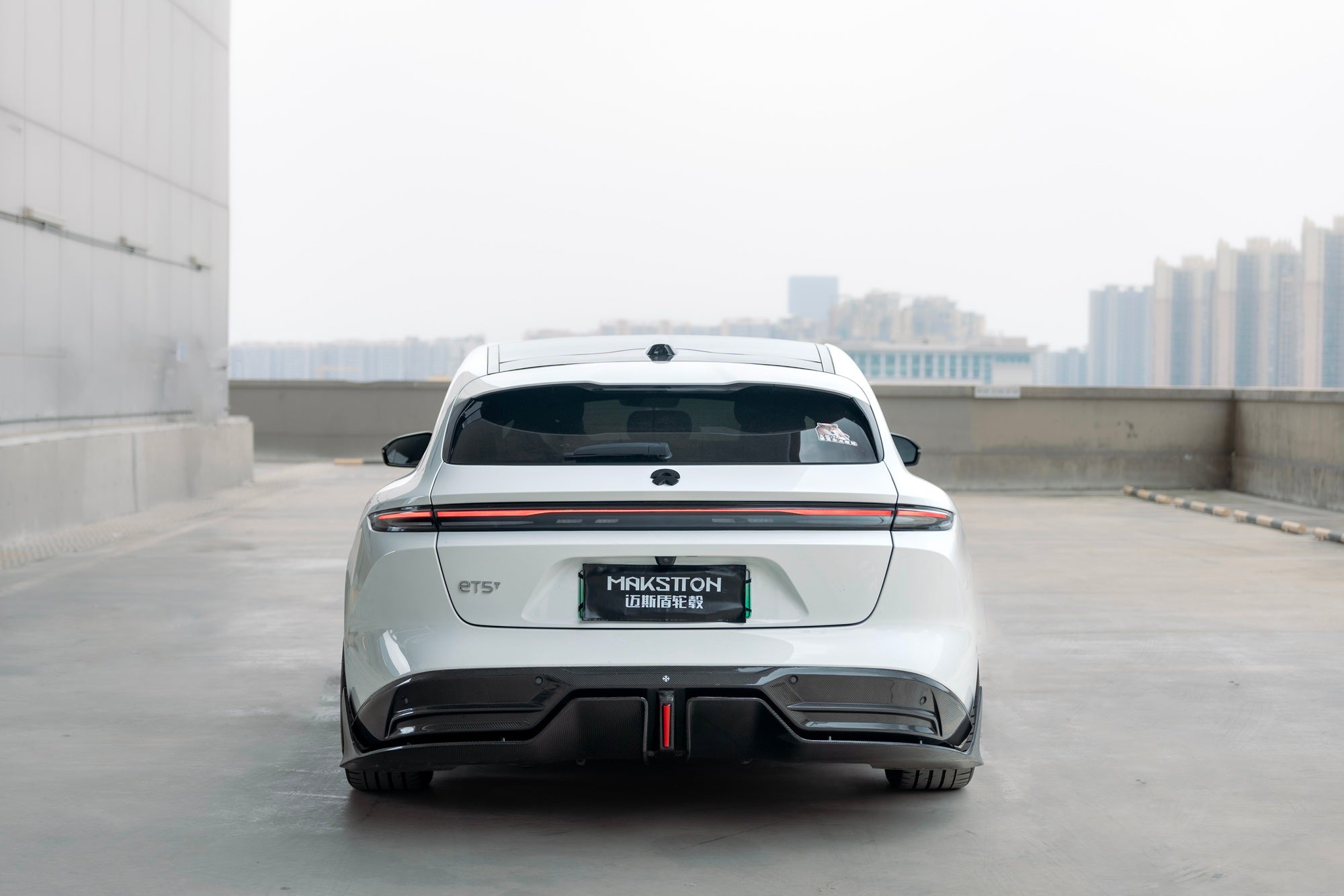 NIO ET5T-005-FF MR7