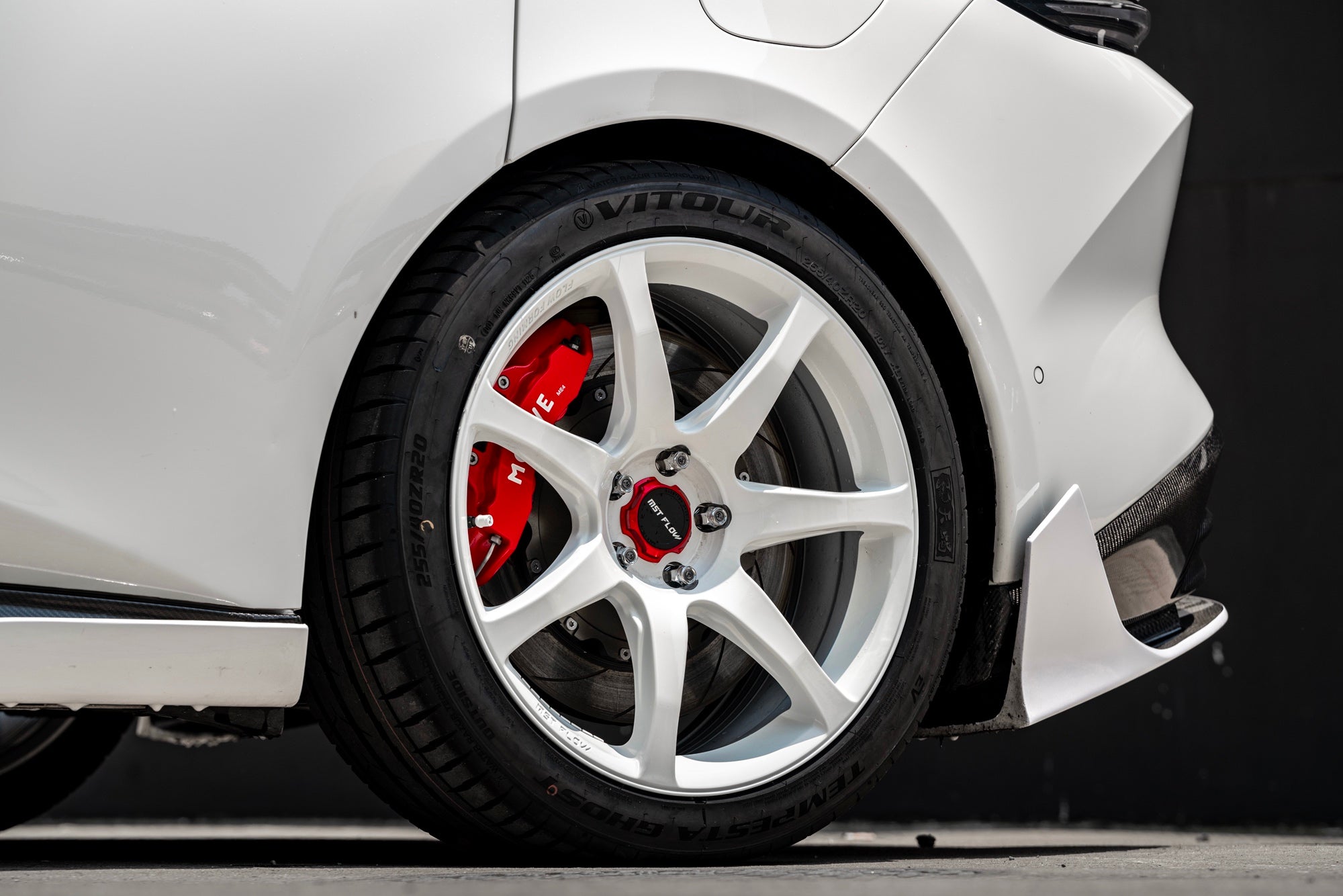 NIO ET5T-006-FF MR7