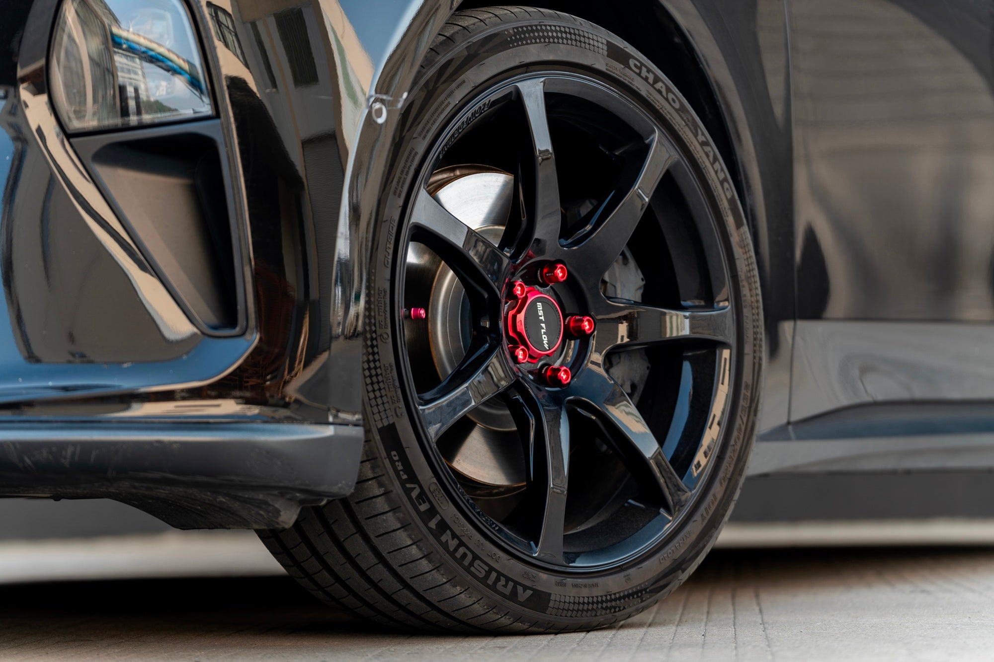 NIO ET5T-006-FF MR7