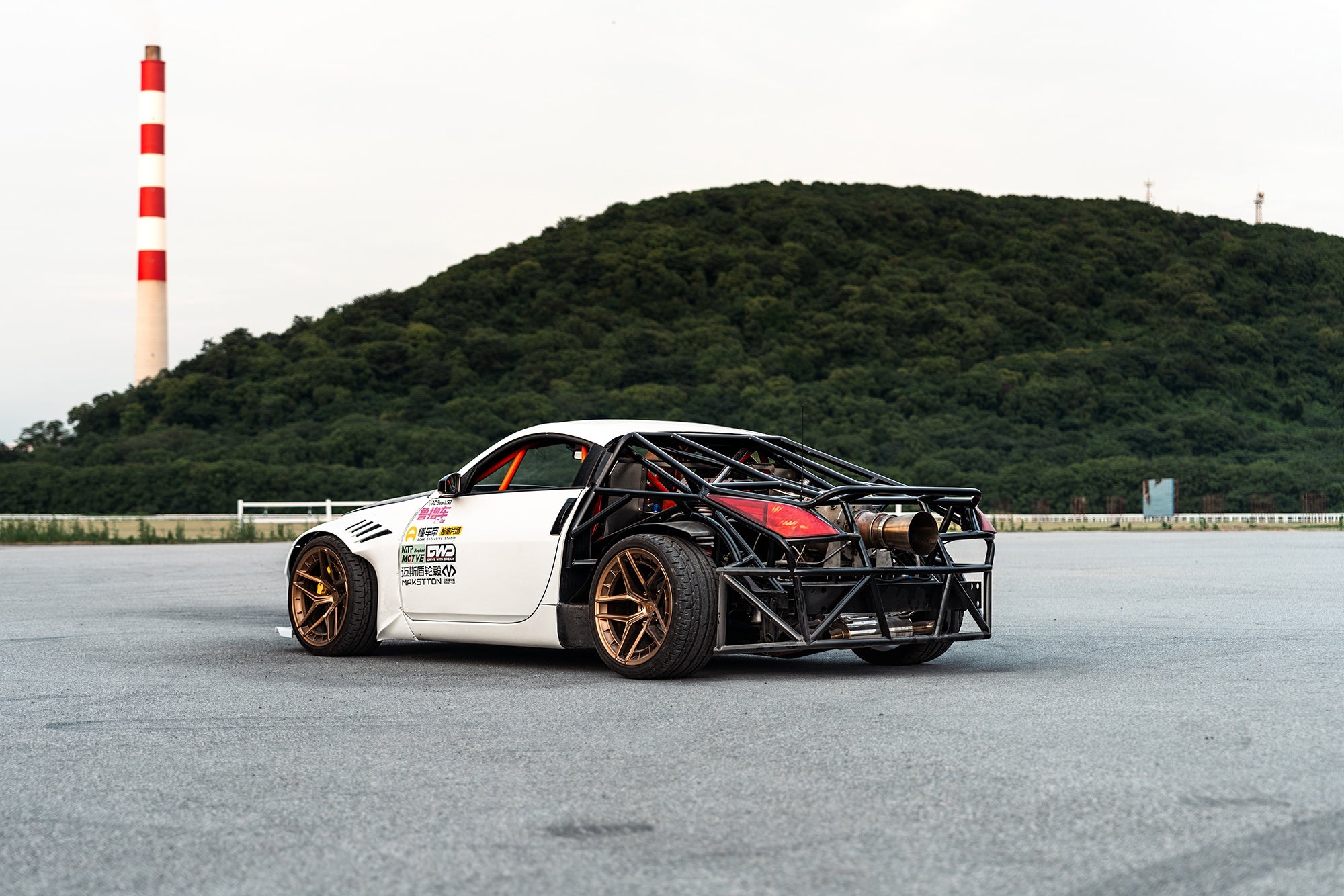 NISSAN 350Z-005-FG BO05
