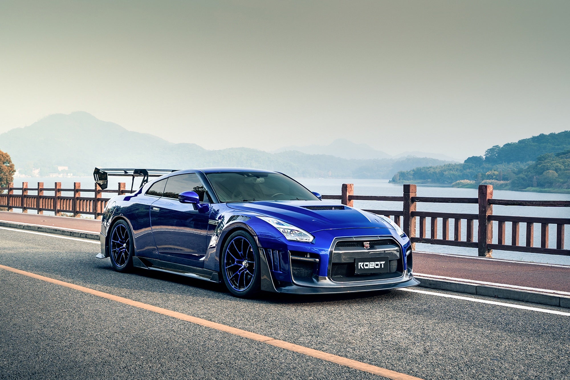 NISSAN GT-R R35-005-FG 无名氏