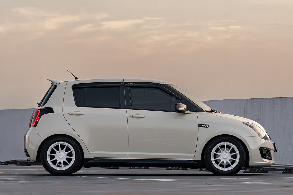 SUZUKI SWIFT-001-FF FK75S