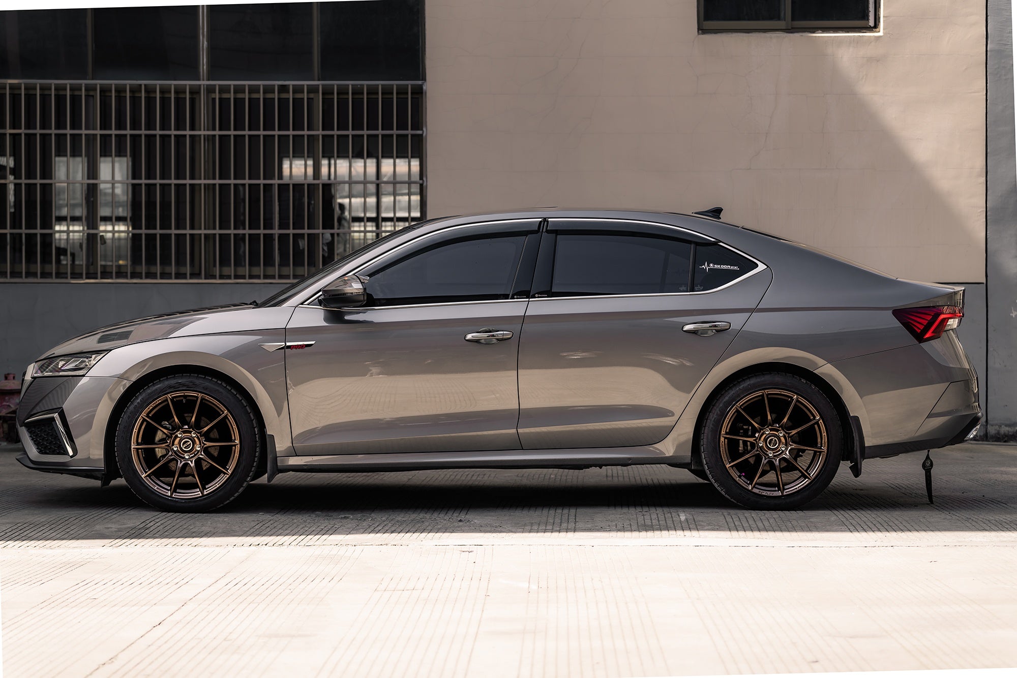 SKODA OCTAVIA-001-FF FK75