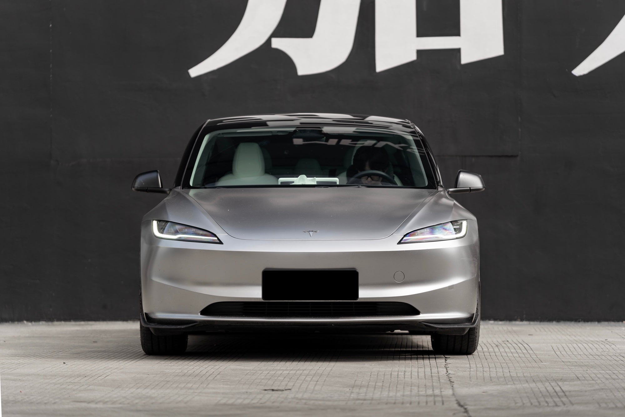 TESLA MODEL3-004-FF 011