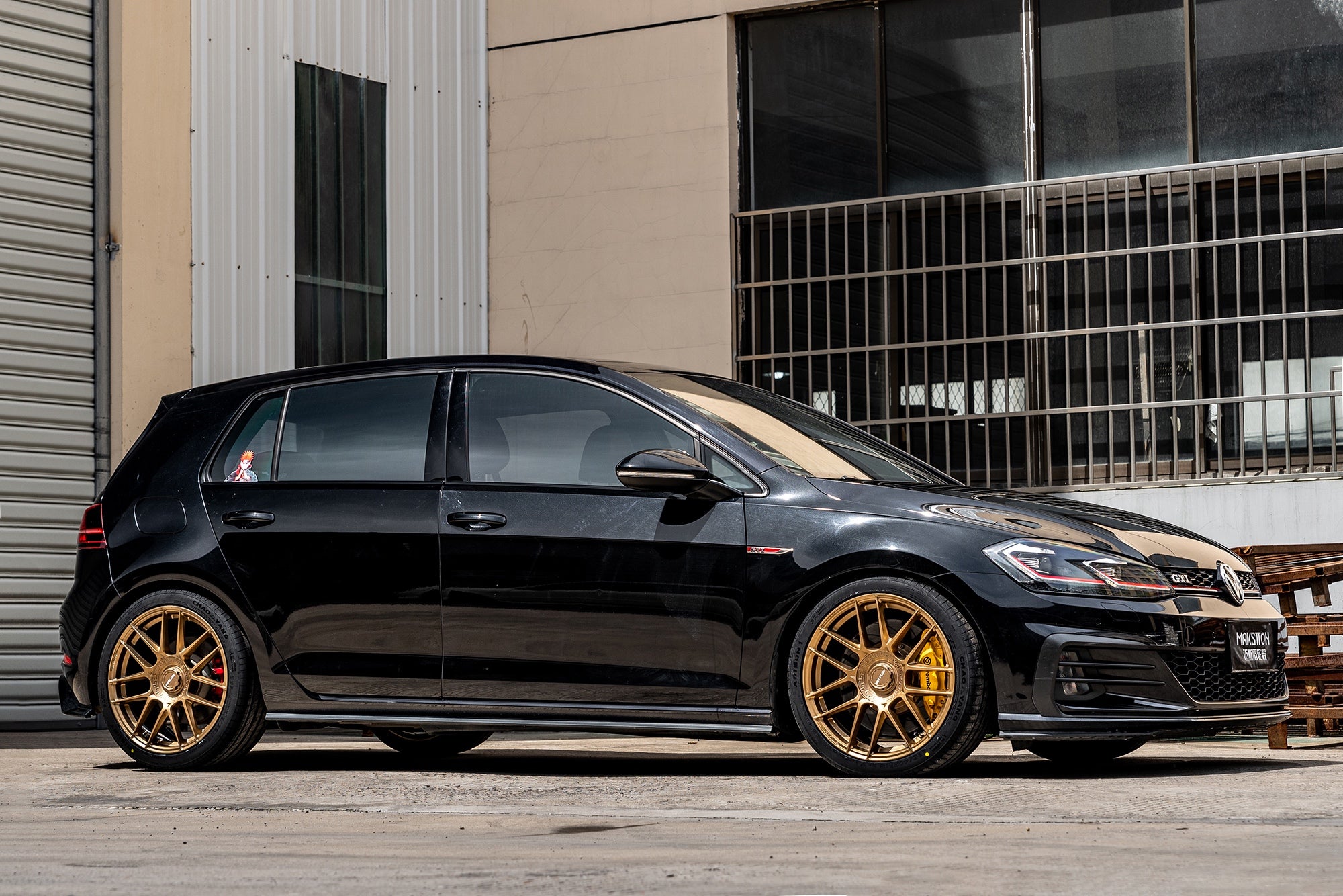 VOLKSWAGEN GOLF 7.5TH GEN-005-FF CK70CE