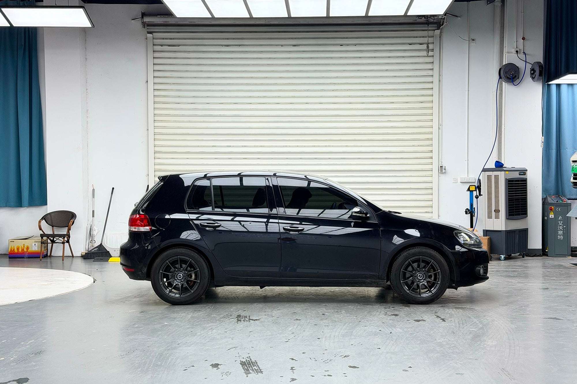 VOLKSWAGEN GOLF-001-FF FK75