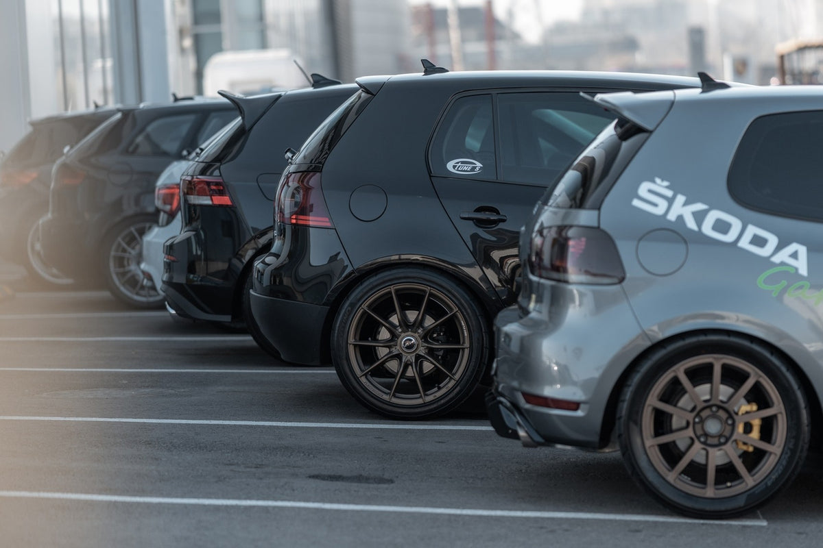 VOLKSWAGEN GOLF 5TH GEN-006-FF 011