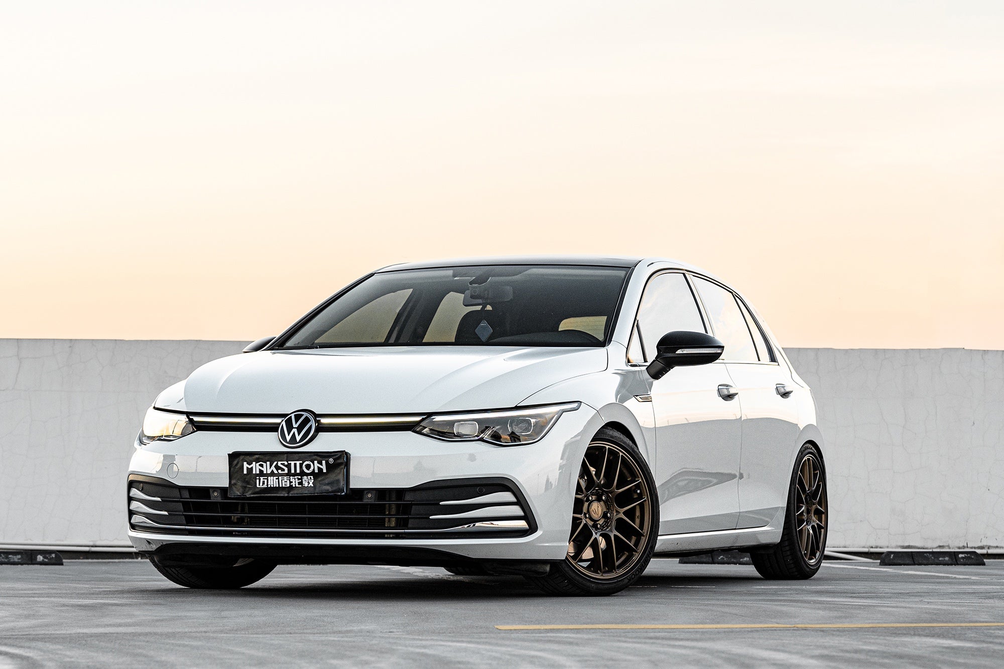 VOLKSWAGEN GOLF 8TH GEN-002-MST CK70