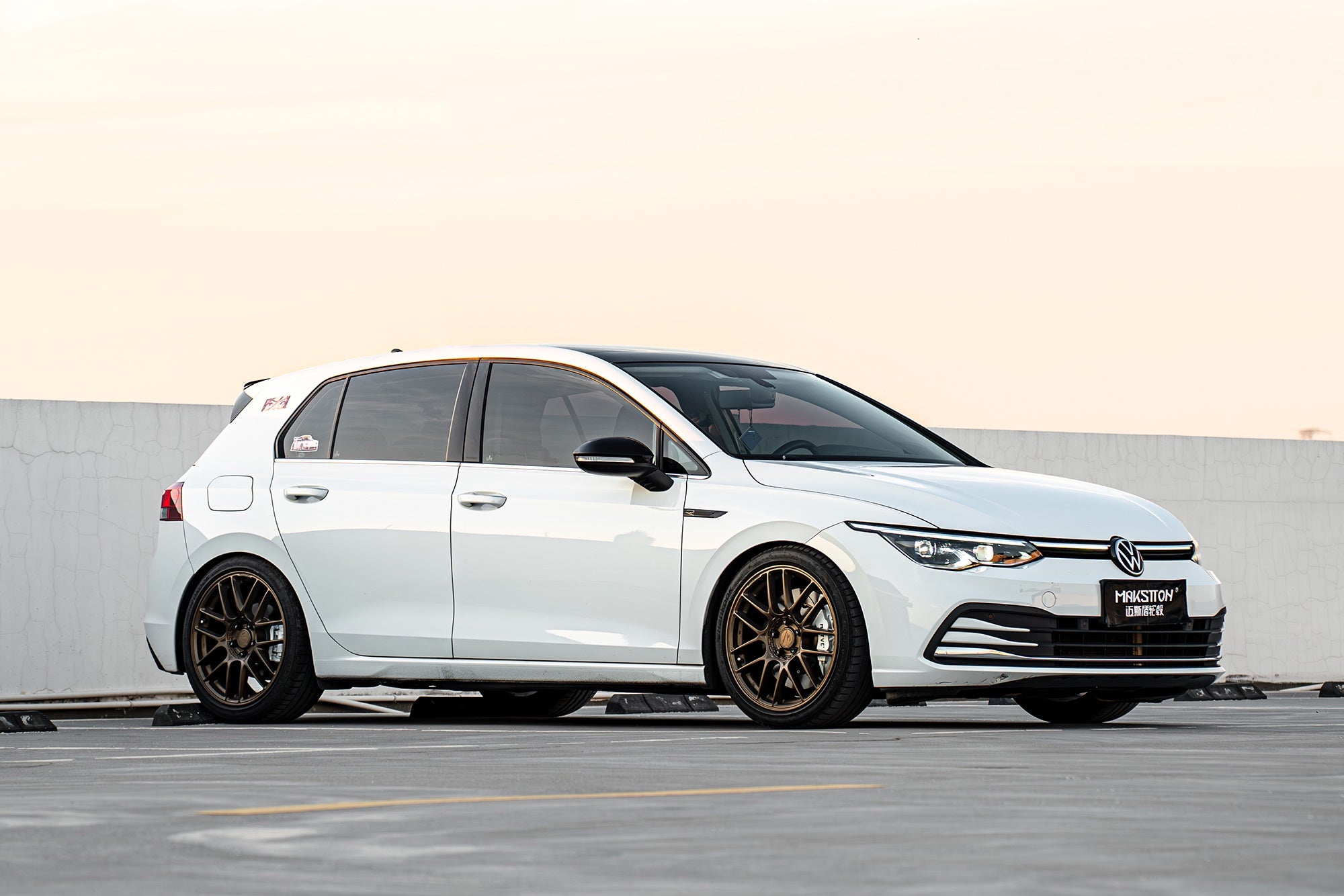VOLKSWAGEN GOLF 8TH GEN-004-MST CK70
