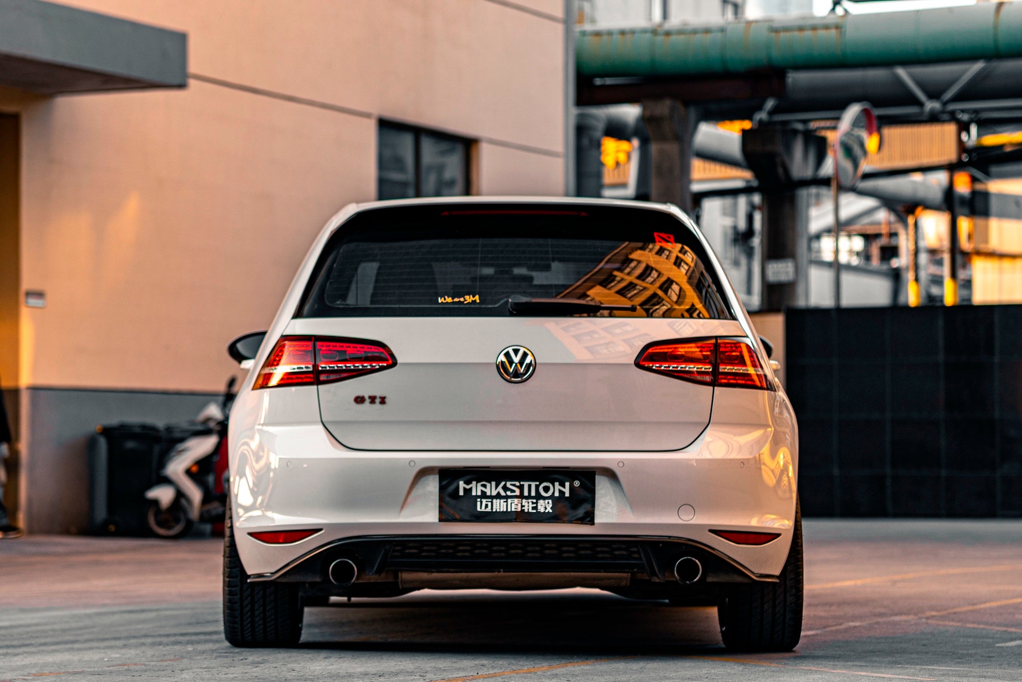 VOLKSWAGEN GOLF GTI 7TH GEN-004-MST 715
