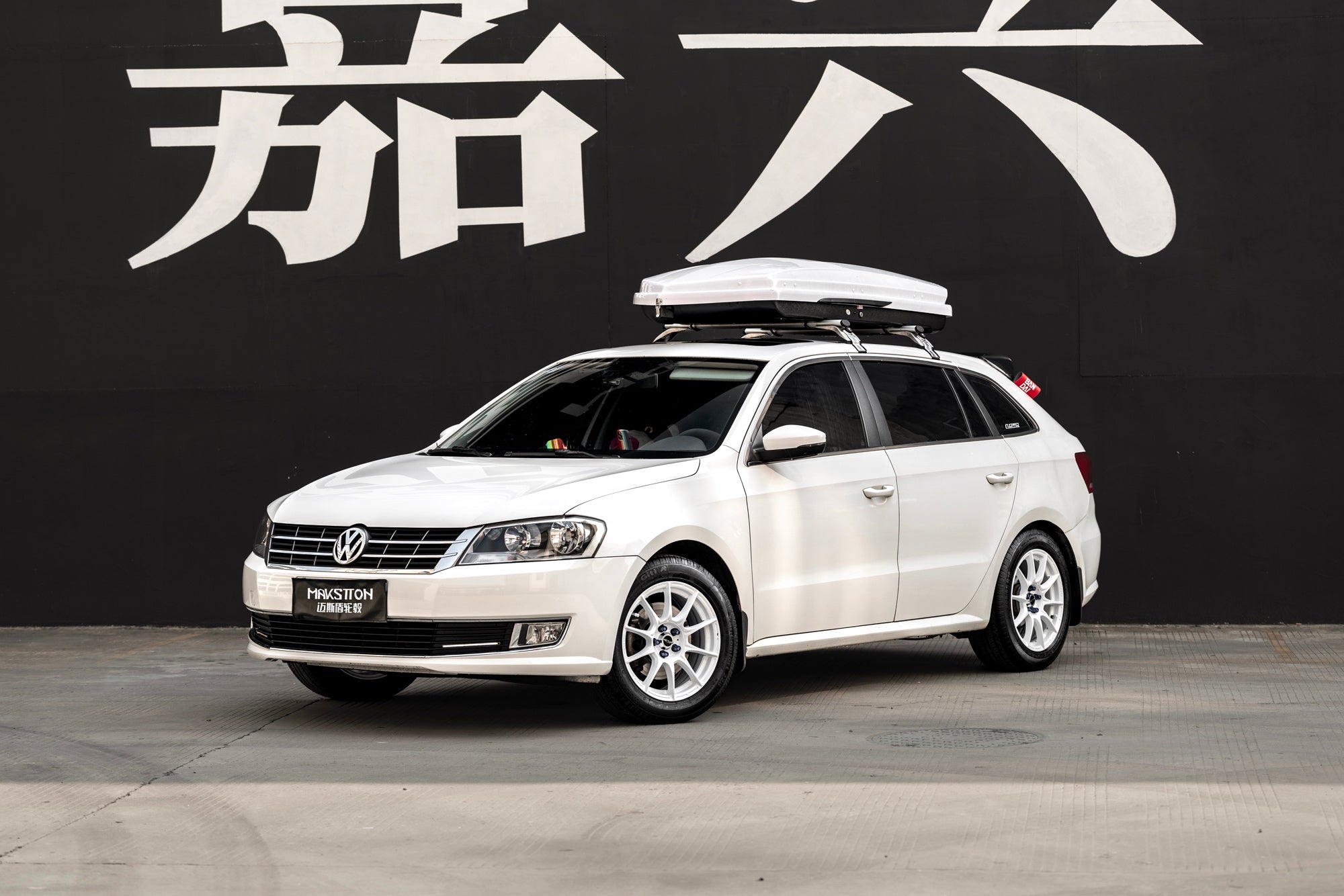 VOLKSWAGEN GRAN LAVIDA-002-FF FK75S