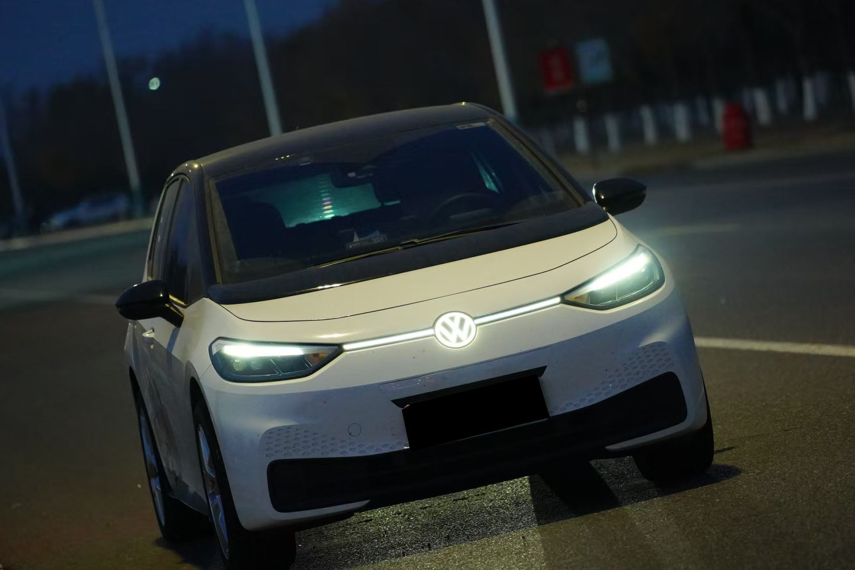 VOLKSWAGEN ID.3-005-FF FK07