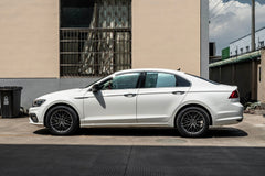VOLKSWAGEN LAMANDO-001-MST 715