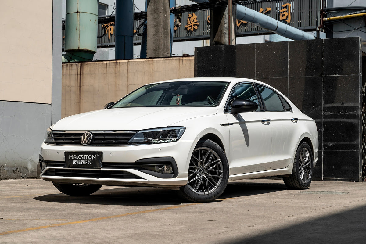 VOLKSWAGEN LAMANDO-002-MST 715