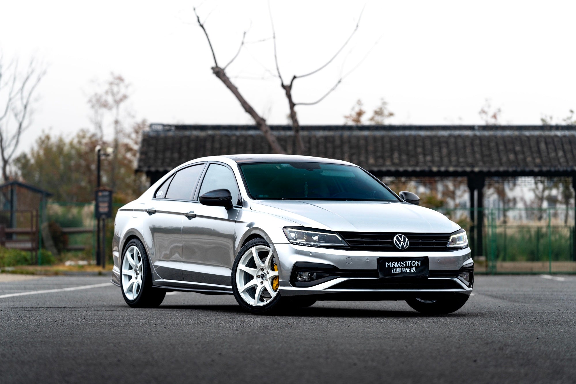 VOLKSWAGEN LAMANDO-003-FF MR7