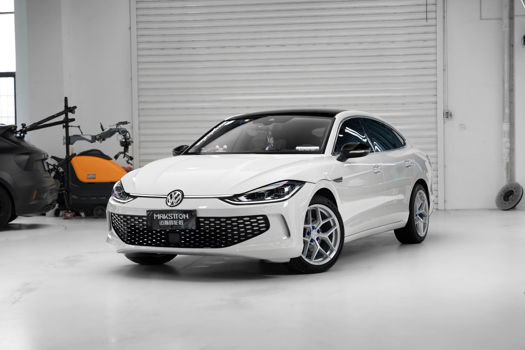 VOLKSWAGEN LAMANDO L-002-FF FK07