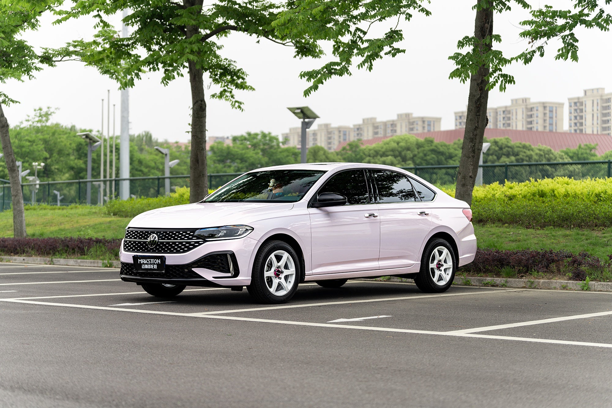 VOLKSWAGEN LAVIDA-005-FF MR6S