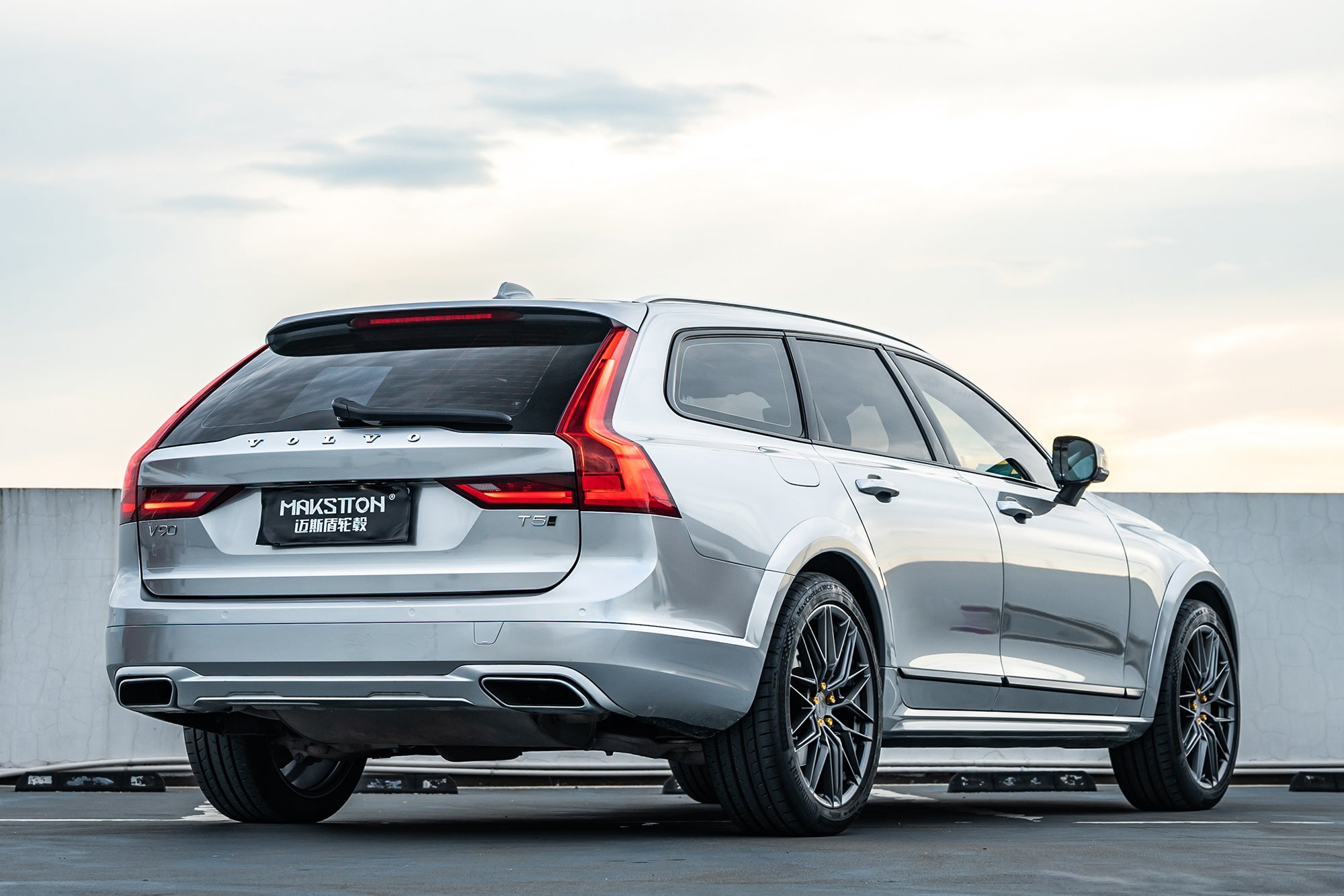 VOLVO V90CC-005-FG 715