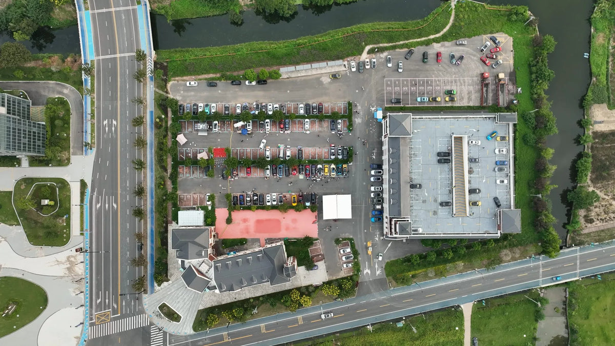 MAKSTTON at Car Trunk Market, China, 2022