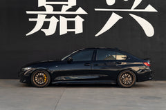 BMW 3 SERIES fitted with Makstton MST CK70 wheels, installation view 1