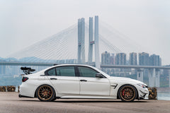 BMW 3 SERIES fitted with Makstton MST CK70 wheels, installation view 1