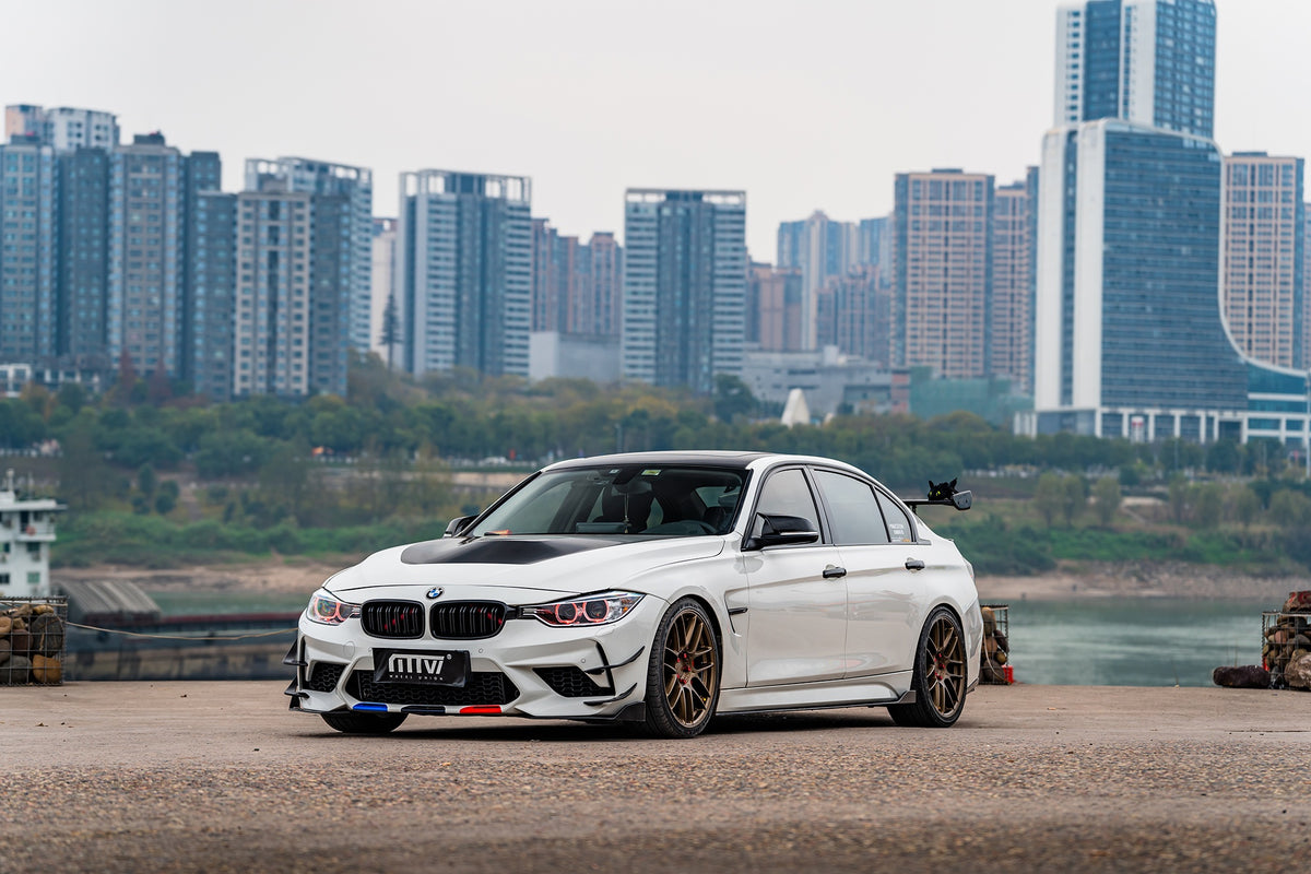 BMW 3 SERIES fitted with Makstton MST CK70 wheels, installation view 5