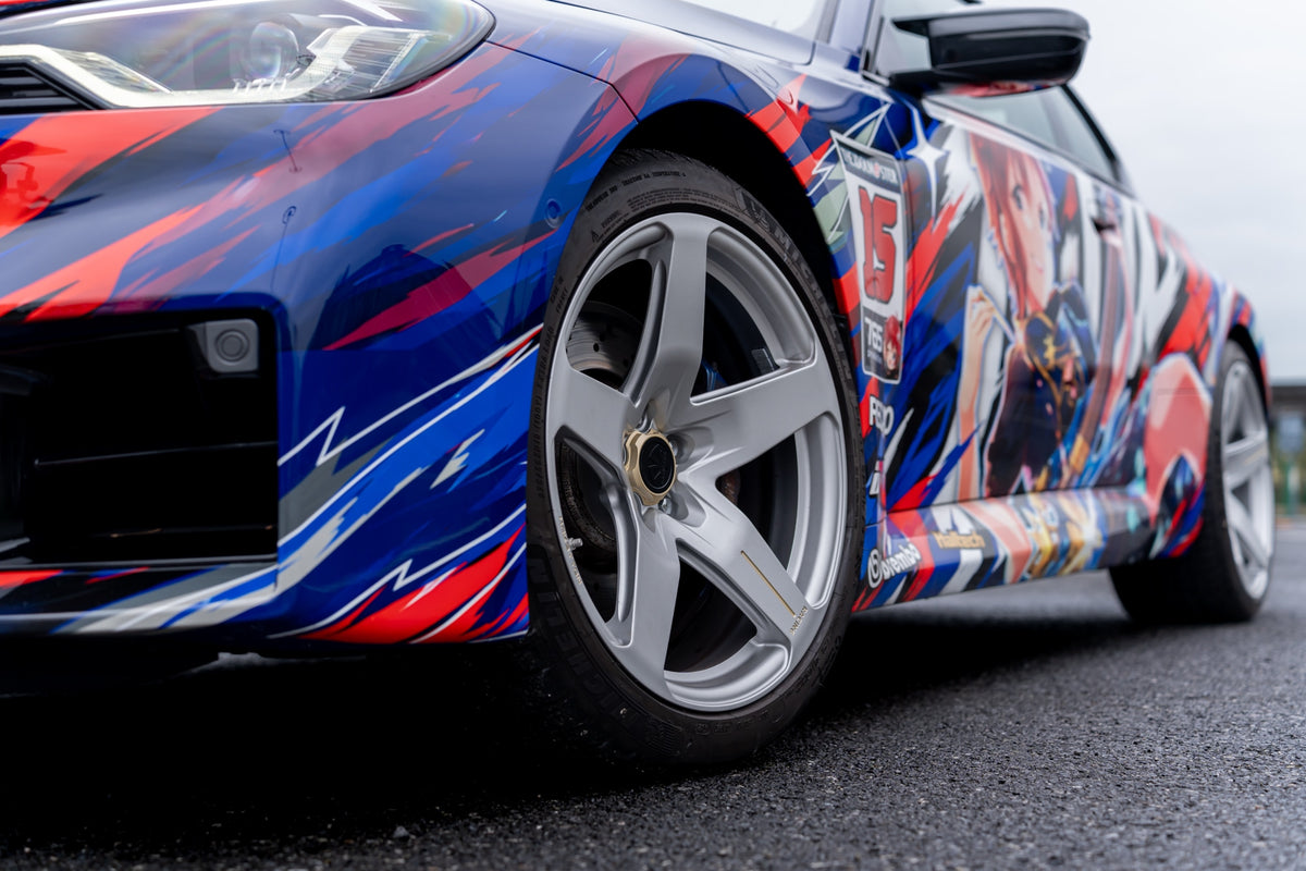 BMW G87 M2 fitted with Makstton FG RE05 wheels, installation view 2