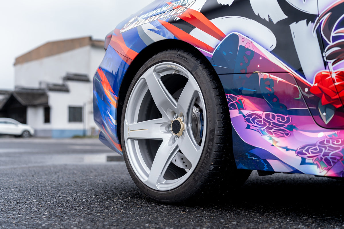 BMW G87 M2 fitted with Makstton FG RE05 wheels, installation view 4