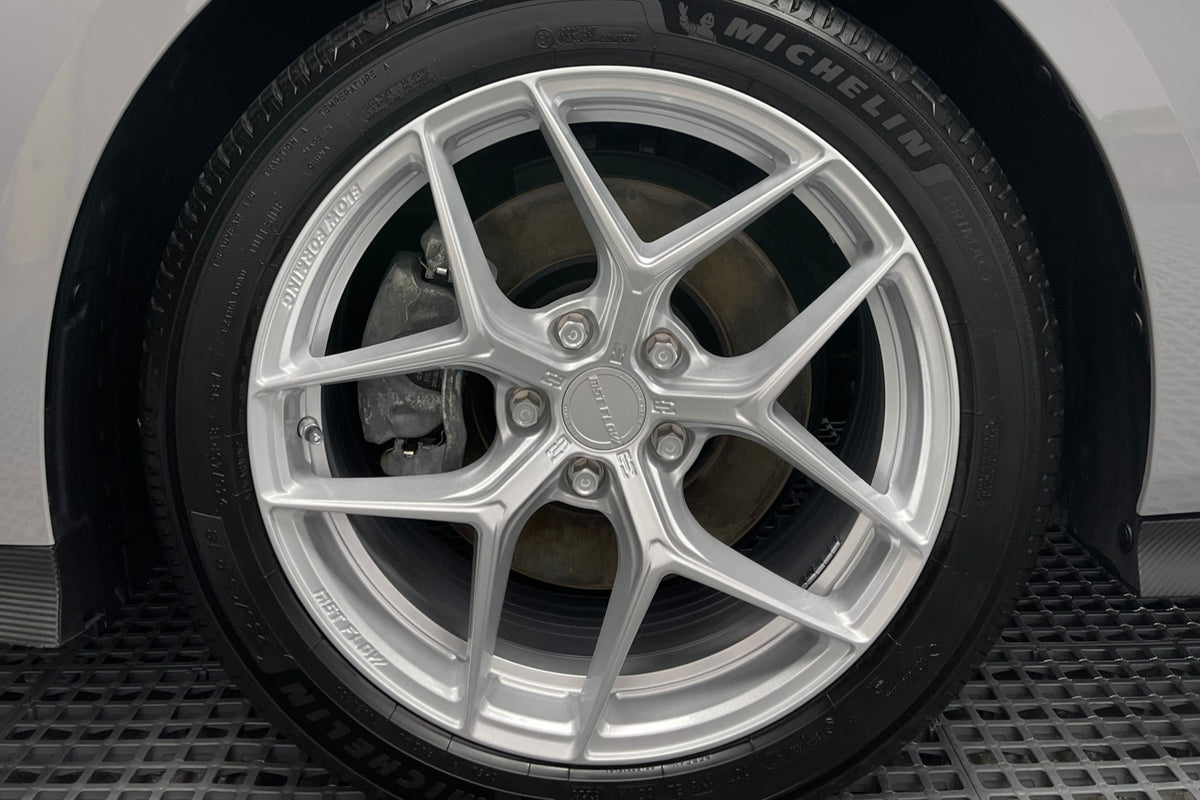 Changan UNI-V IDD fitted with Makstton FF FK07 wheels, installation view 3