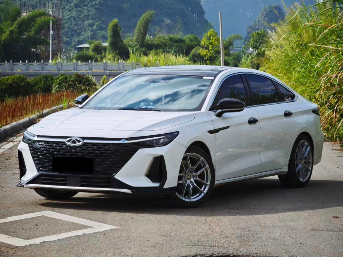 Chery ARRIZO 8 fitted with Makstton MST 713 wheels, installation view 2