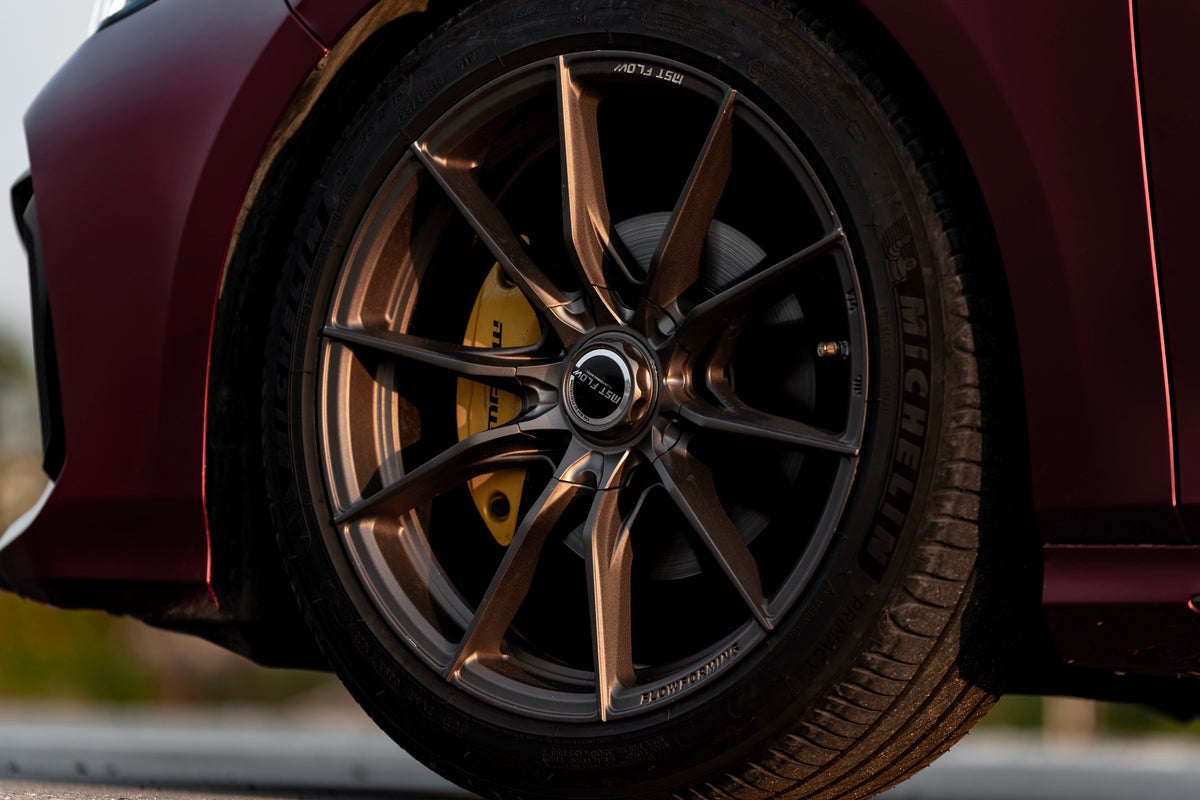 GAC TRUMPCHI EMPOW fitted with Makstton FF 011 wheels, installation view 6