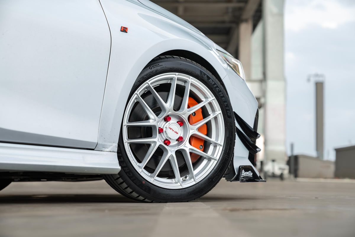 GAC TRUMPCHI EMPOW fitted with Makstton FF CK70CE wheels, installation view 6
