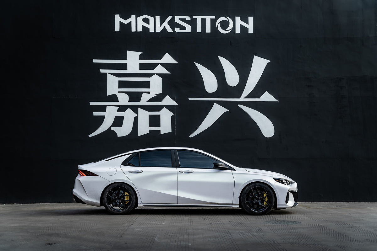 GAC TRUMPCHI EMPOW fitted with Makstton FF FK07 wheels, installation view 1
