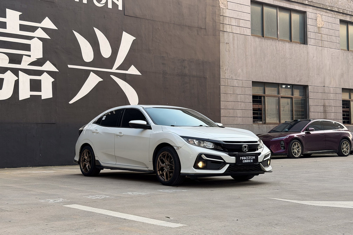 Honda CIVIC 10TH GEN fitted with Makstton FF FK07 wheels, installation view 3