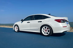Honda Civic (11th) fitted with Makstton FF MR6 front wheels and FF MR7 rear wheels, installation view 5