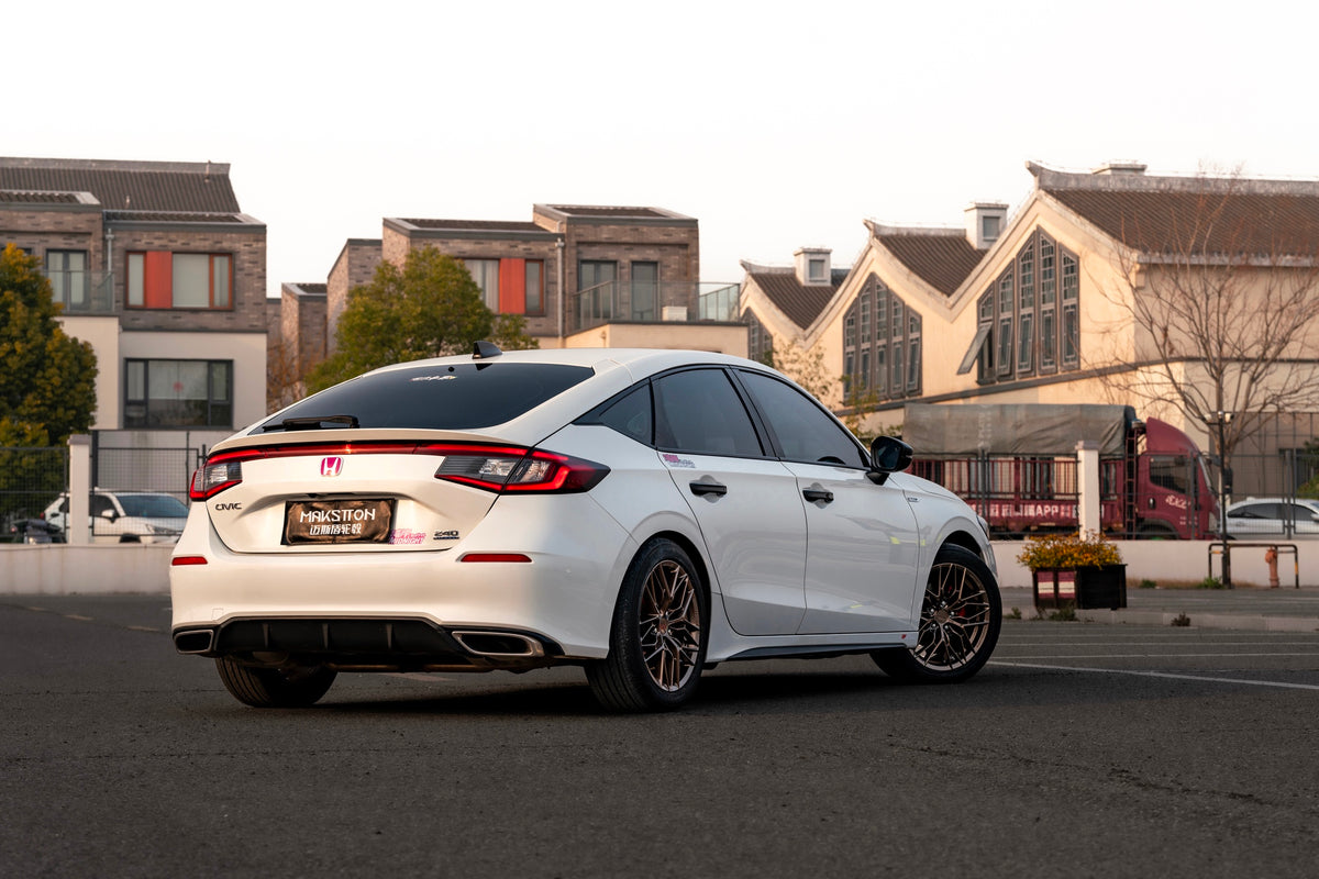 Honda CIVIC 11TH GEN fitted with Makstton FF FK08 wheels, installation view 3