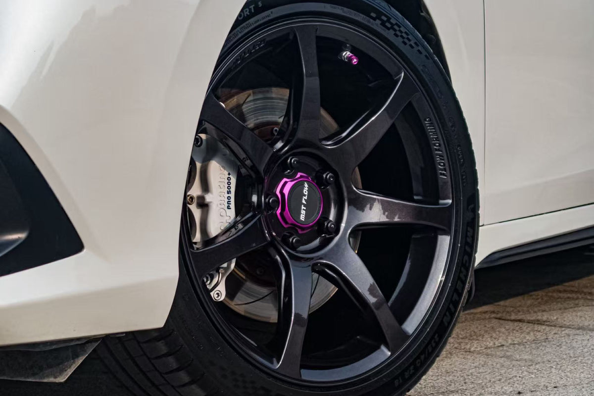 Honda Civic 11TH GEN fitted with Makstton FF MR7 wheels, installation view 3