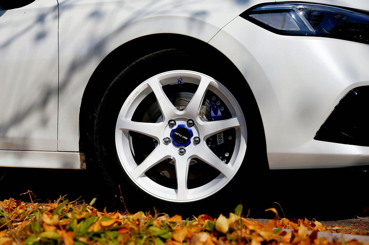 Honda CIVIC 11TH GEN fitted with Makstton FF MR7 wheels, installation view 4