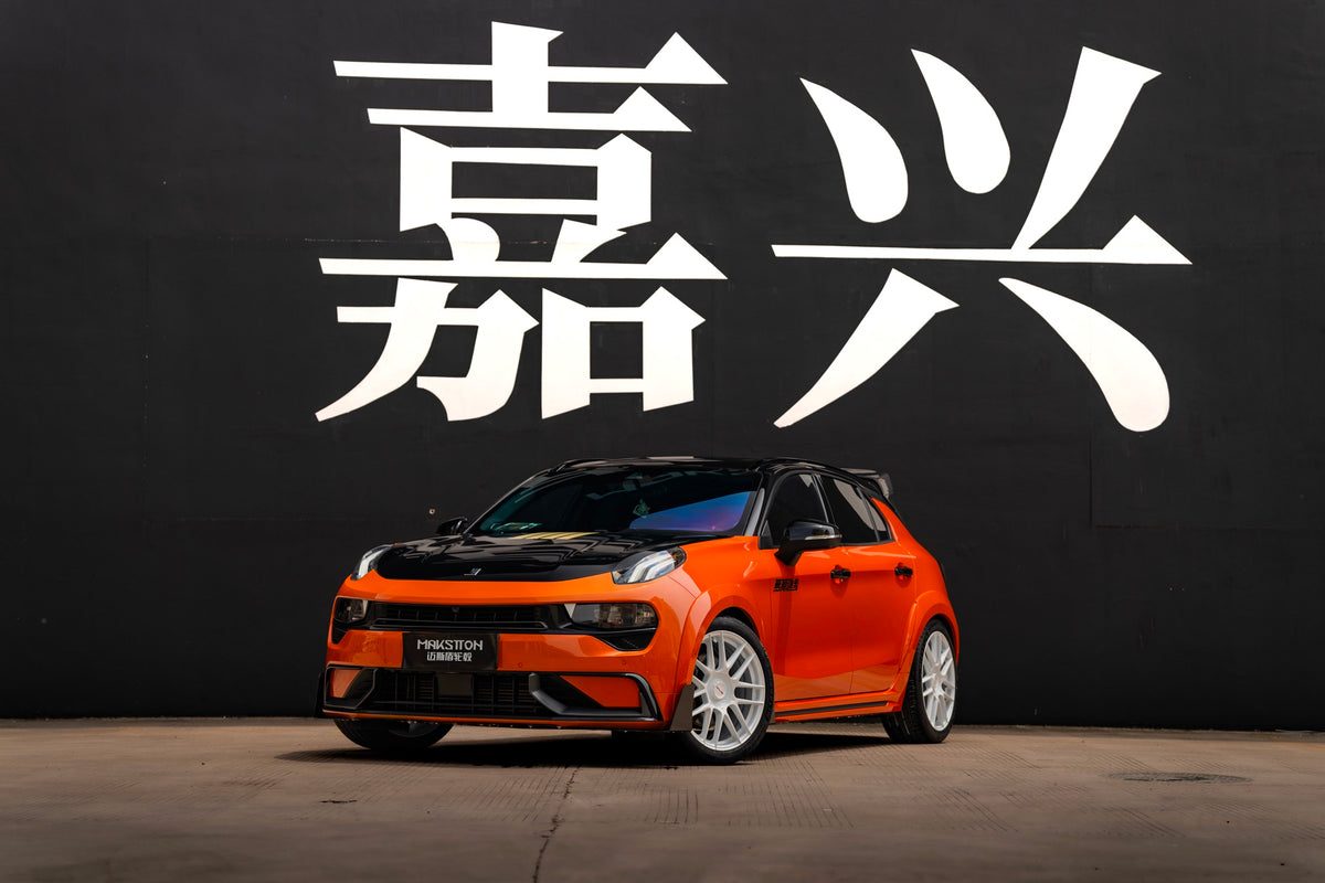 Lynk & Co 02 HATCHBACK fitted with Makstton FF CK70CE wheels, installation view 2