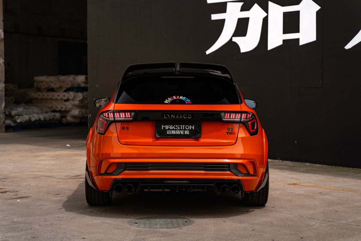Lynk & Co 02 HATCHBACK fitted with Makstton FF CK70CE wheels, installation view 5