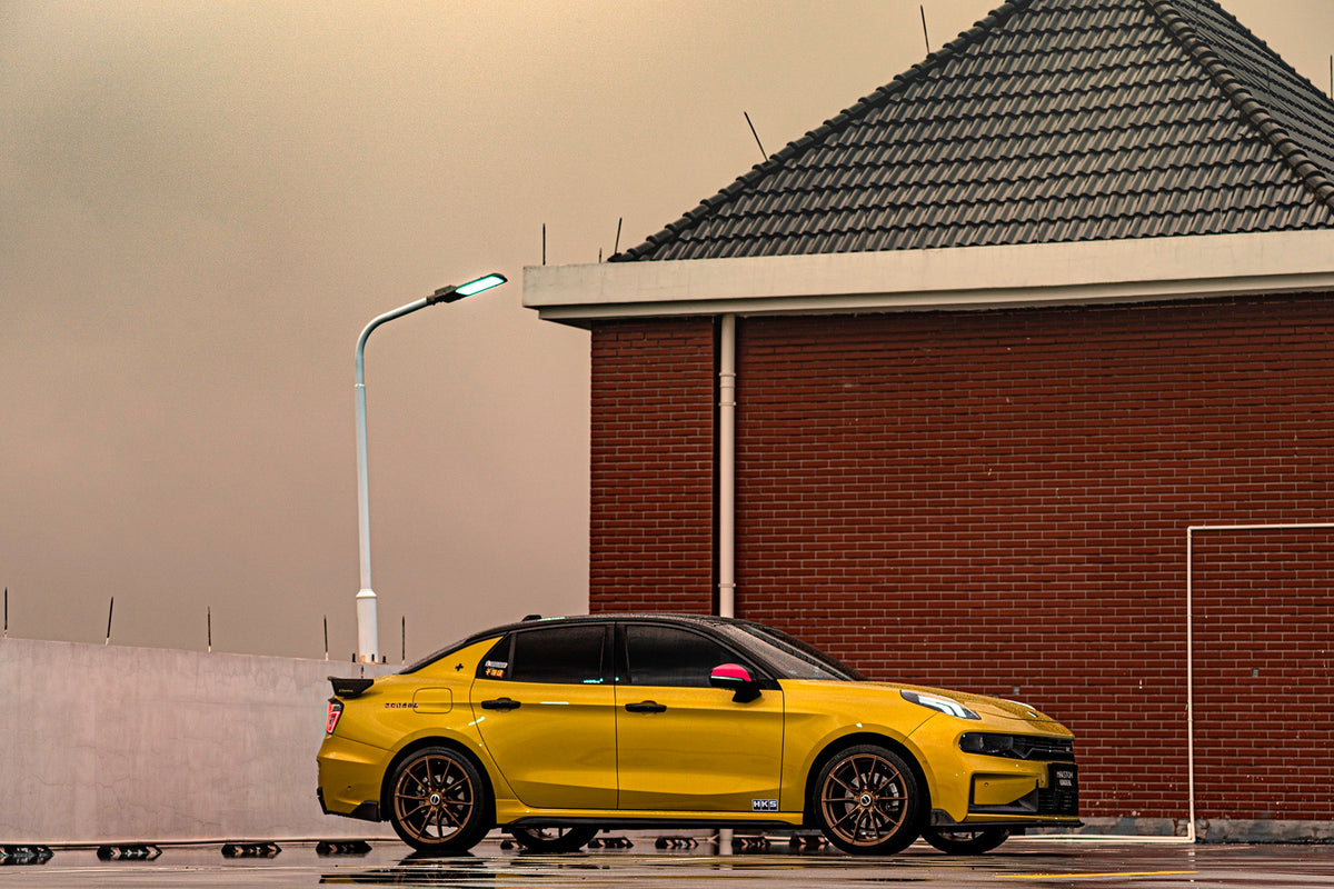 Lynk & Co 03 fitted with Makstton FF 011 wheels, installation view 1