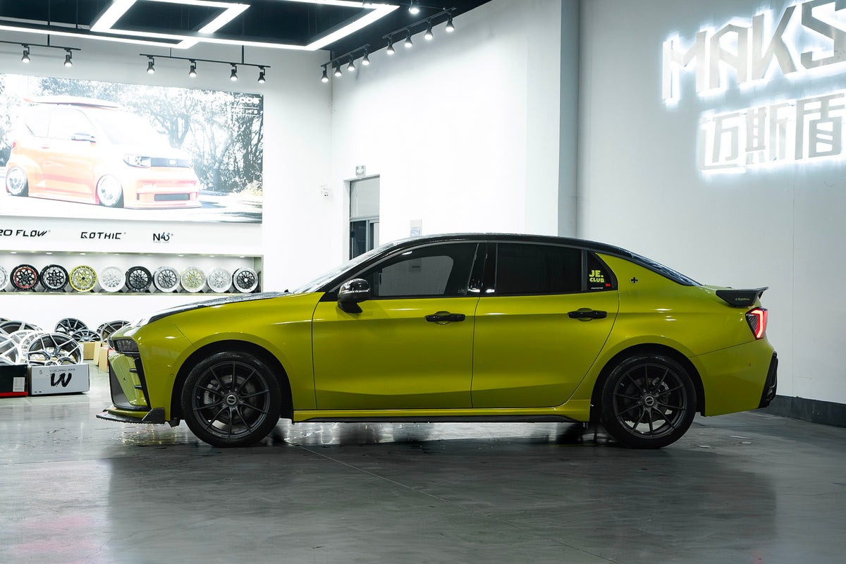 Lynk & Co 03 fitted with Makstton FF 011 wheels, installation view 1