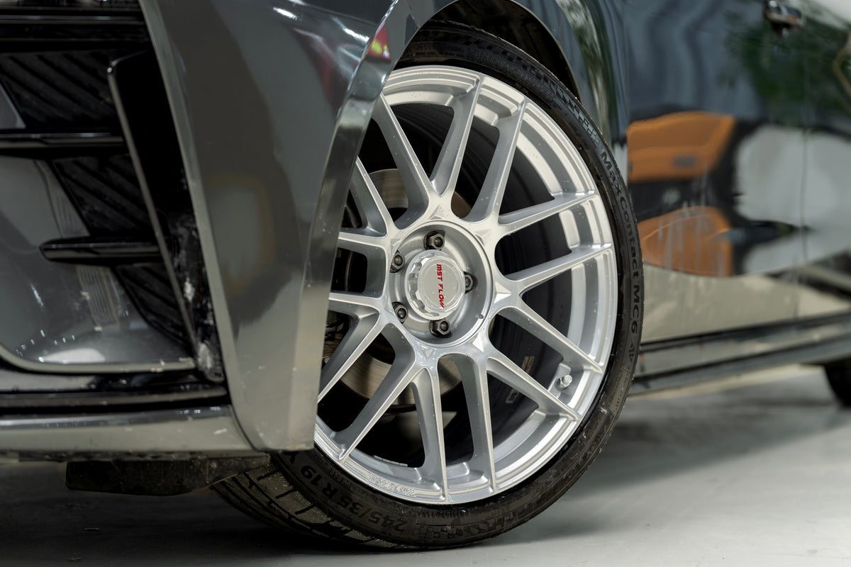 Lynk & Co 03 fitted with Makstton FF CK70CE wheels, installation view 6