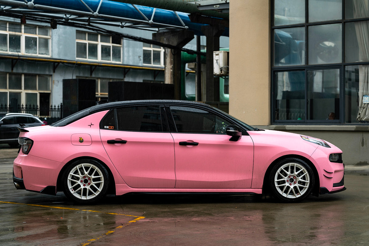 Lynk & Co 03 fitted with Makstton FF CK70CE wheels, installation view 1