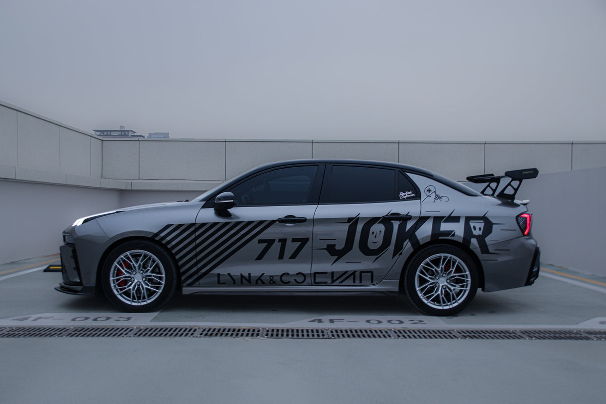 Lynk & Co 03 fitted with Makstton FF FK08 wheels, installation view 1