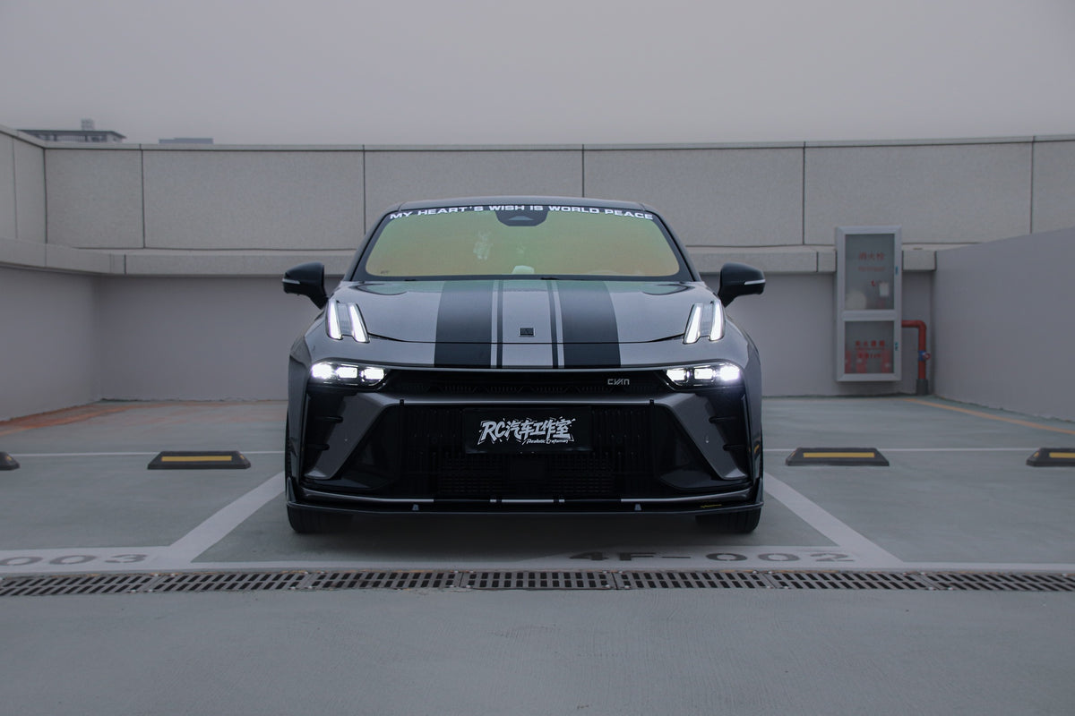 Lynk & Co 03 fitted with Makstton FF FK08 wheels, installation view 5