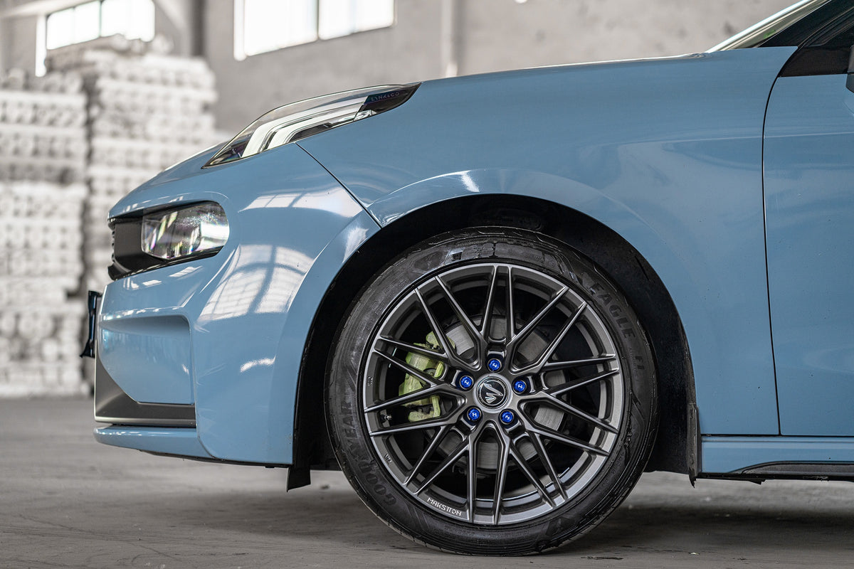 Lynk & Co 03 fitted with Makstton MST 715 wheels, installation view 6
