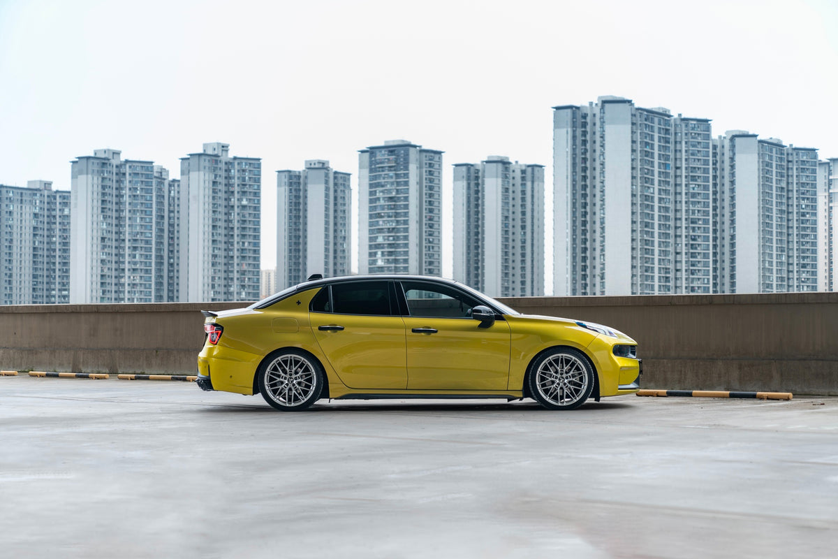 Lynk & Co 03 fitted with Makstton MST 715 wheels, installation view 1