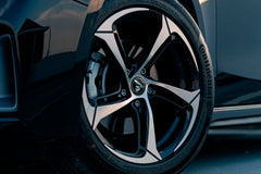 Lynk & Co 03 fitted with Makstton MST 717 wheels, installation view 3