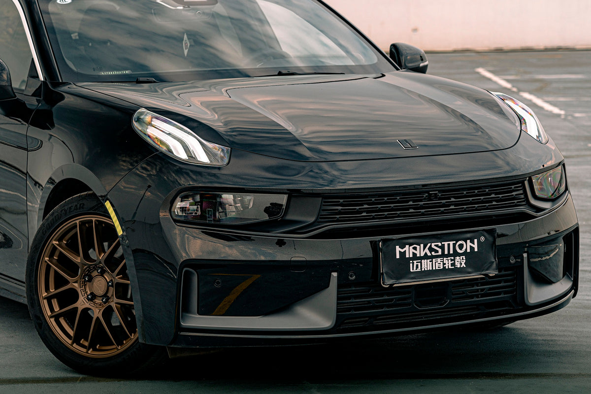 Lynk & Co 03 fitted with Makstton MST CK70 wheels, installation view 4
